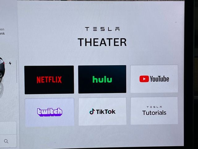 2022 Tesla Model Y Long Range AWD - 22996783 - 34