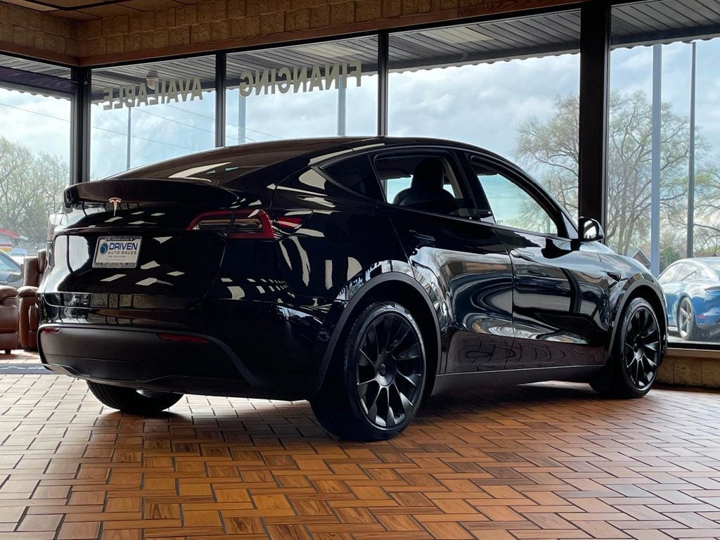 2022 Tesla Model Y Long Range AWD - 23013551 - 9