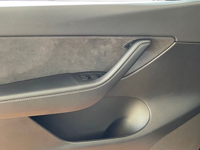 2022 Tesla Model Y Long Range AWD - 23013551 - 13