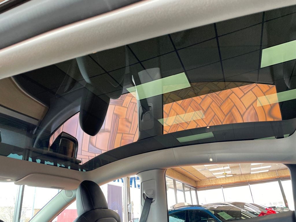 2022 Tesla Model Y Long Range AWD - 23013551 - 16