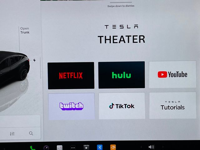 2022 Tesla Model Y Long Range AWD - 23013551 - 34