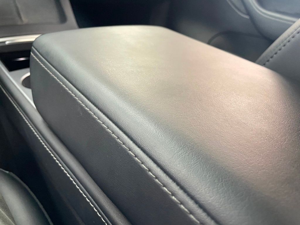 2022 Tesla Model Y Long Range AWD - 23013551 - 40