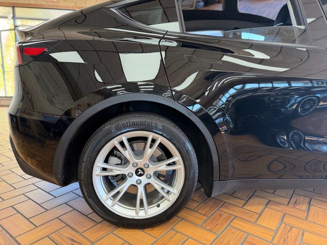 2022 Tesla Model Y Long Range AWD - 23097908 - 11