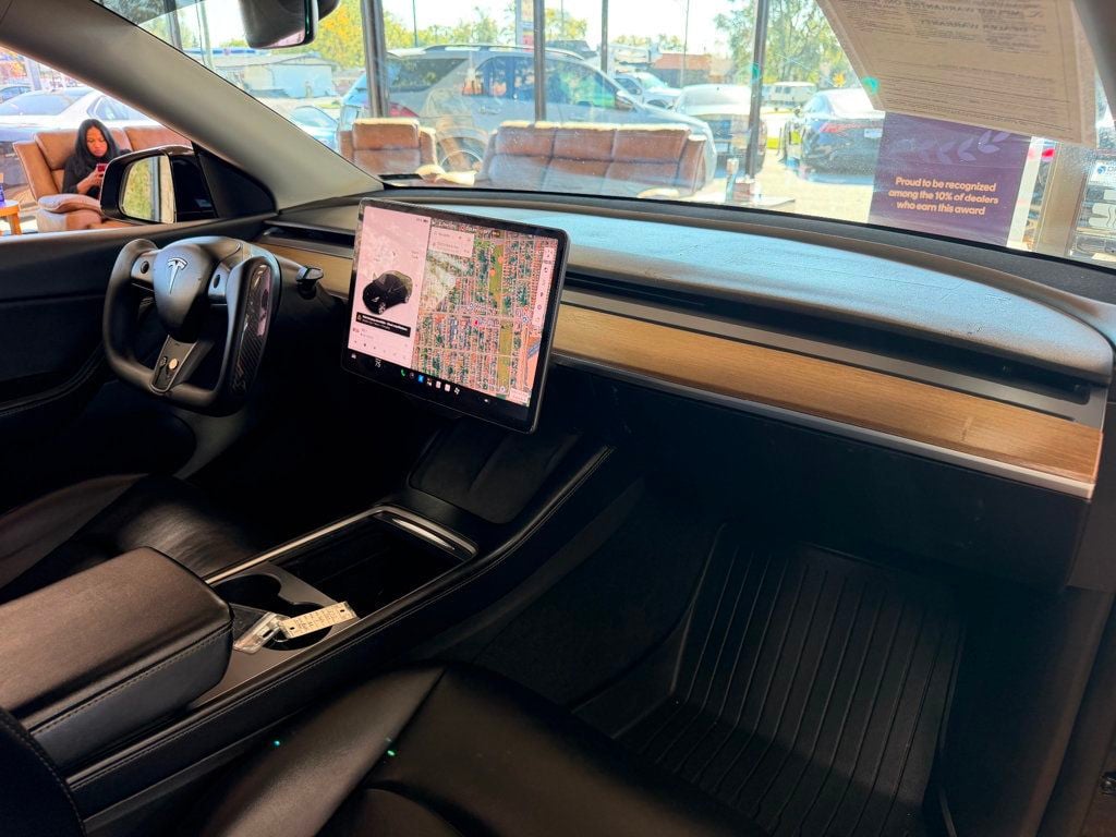 2022 Tesla Model Y Long Range AWD - 23097908 - 26