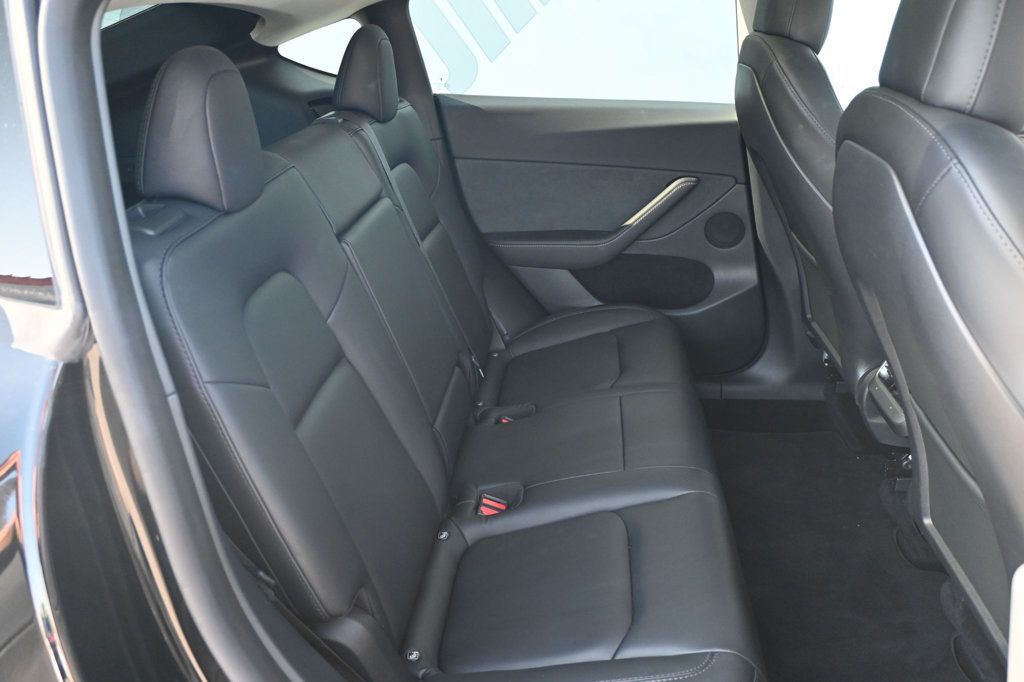 2022 Tesla Model Y Long Range photo 15