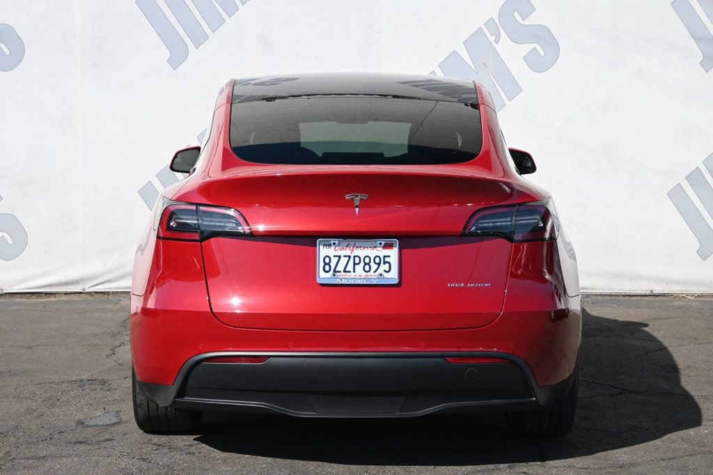 2022 Tesla Model Y Long Range photo 4