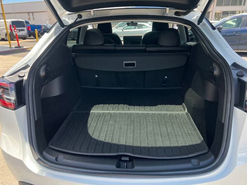 2022 Tesla Model Y Long Range photo 16