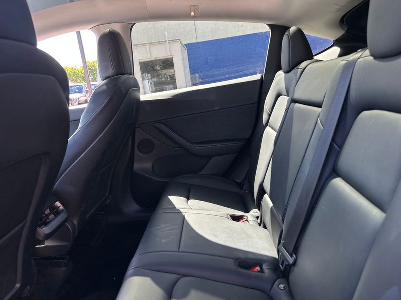 2022 Tesla Model Y Long Range AWD - 22944865 - 14