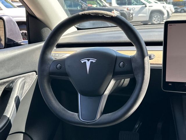2022 Tesla Model Y Long Range AWD - 22944865 - 17