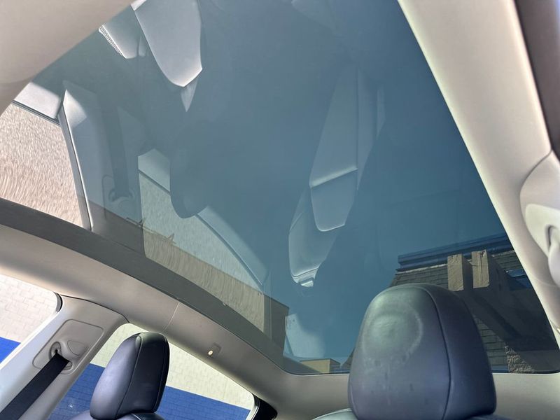 2022 Tesla Model Y Long Range AWD - 22944865 - 19