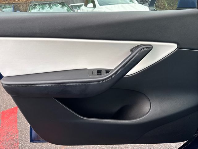 2022 Tesla Model Y Long Range AWD - 22946969 - 16