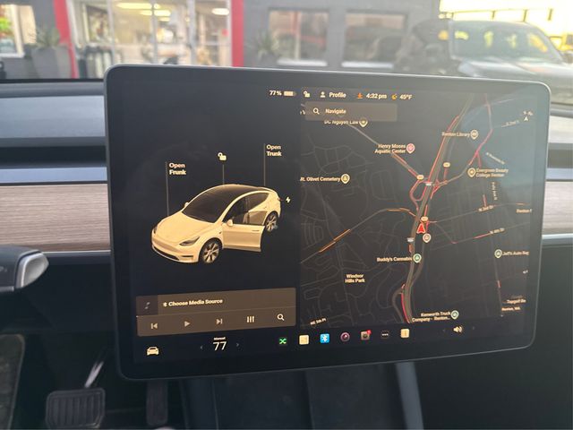 2022 Tesla Model Y Long Range AWD - 22959137 - 12