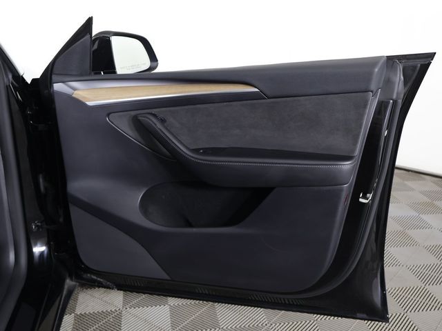 2022 Tesla Model Y Long Range AWD - 22962344 - 25