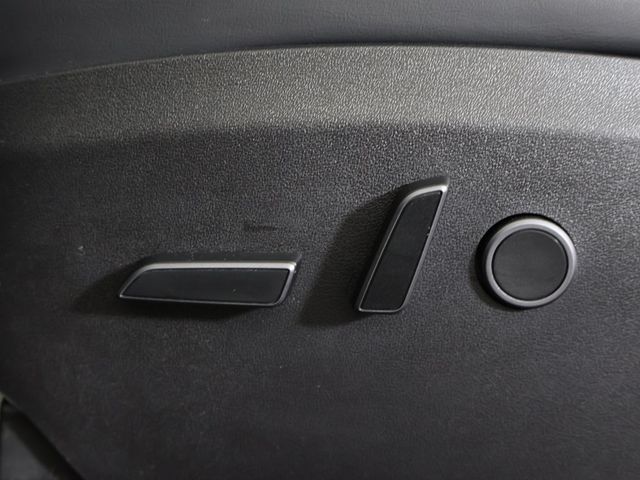 2022 Tesla Model Y Long Range AWD - 22962344 - 34