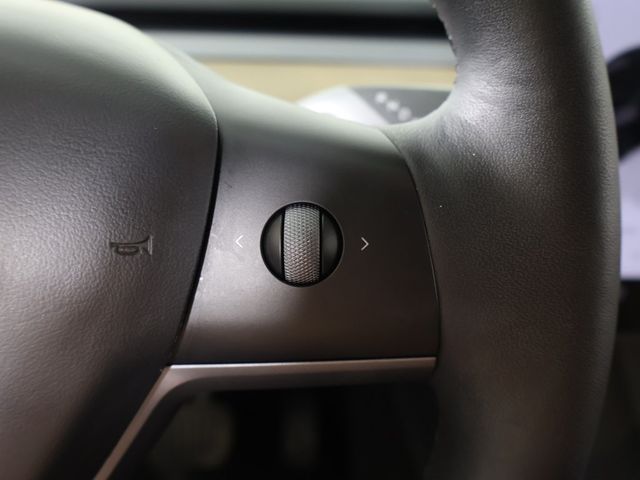 2022 Tesla Model Y Long Range AWD - 22962344 - 43