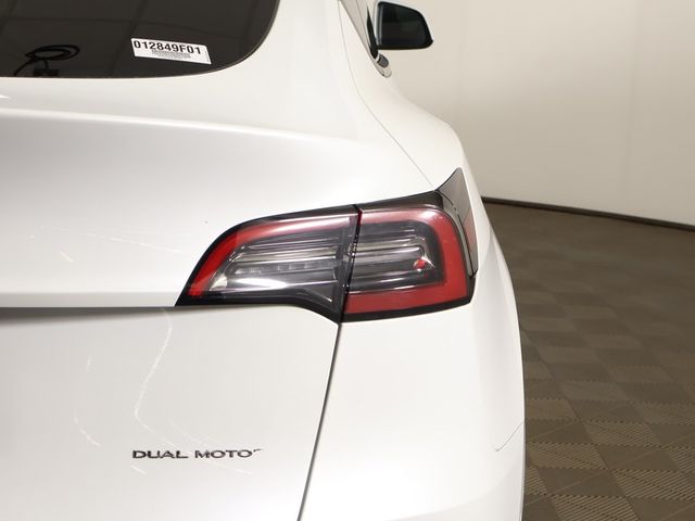 2022 Tesla Model Y Long Range AWD - 22994566 - 16