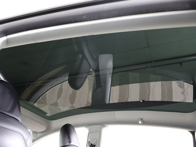 2022 Tesla Model Y Long Range AWD - 22994566 - 21