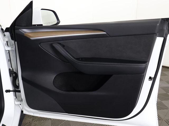 2022 Tesla Model Y Long Range AWD - 22994566 - 25