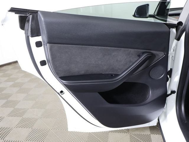 2022 Tesla Model Y Long Range AWD - 22994566 - 26