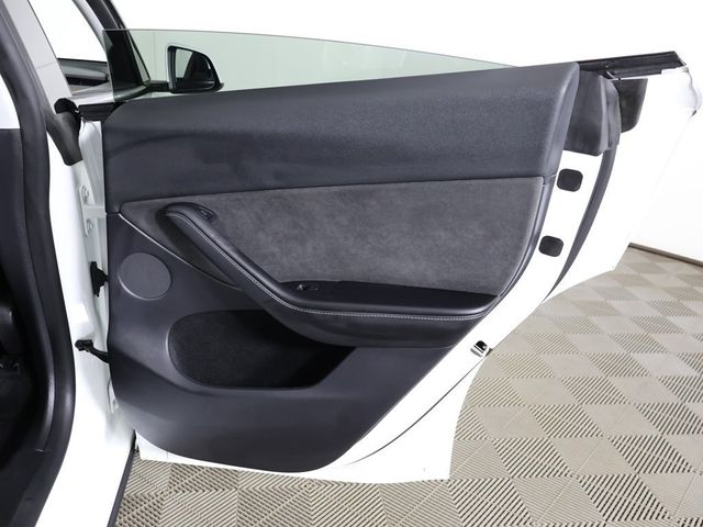 2022 Tesla Model Y Long Range AWD - 22994566 - 27