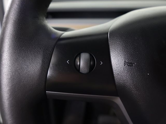 2022 Tesla Model Y Long Range AWD - 22994566 - 40