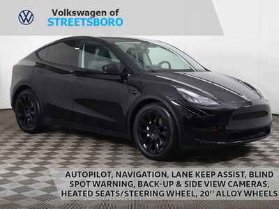 2022 Tesla Model Y - 7SAYGDEE7NF309714