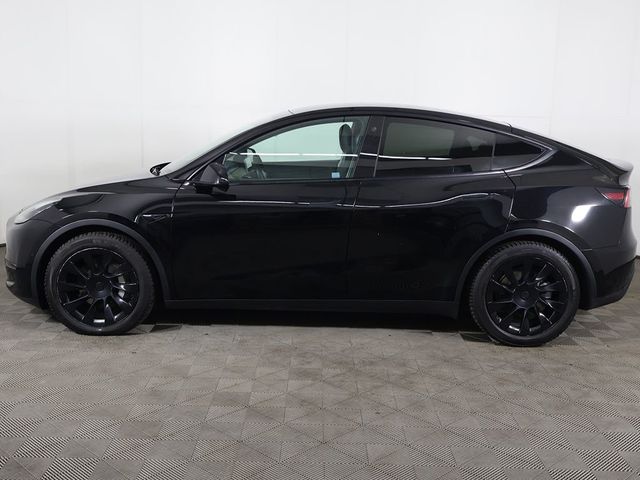 2022 Tesla Model Y Long Range AWD - 23060738 - 17