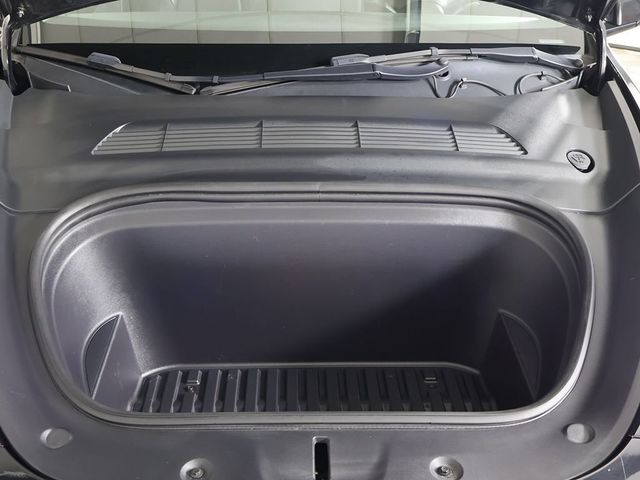 2022 Tesla Model Y Long Range AWD - 23060738 - 19