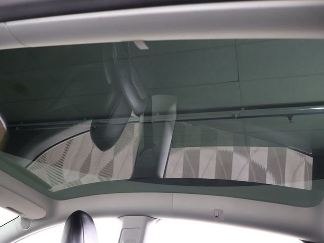 2022 Tesla Model Y Long Range AWD - 23060738 - 22