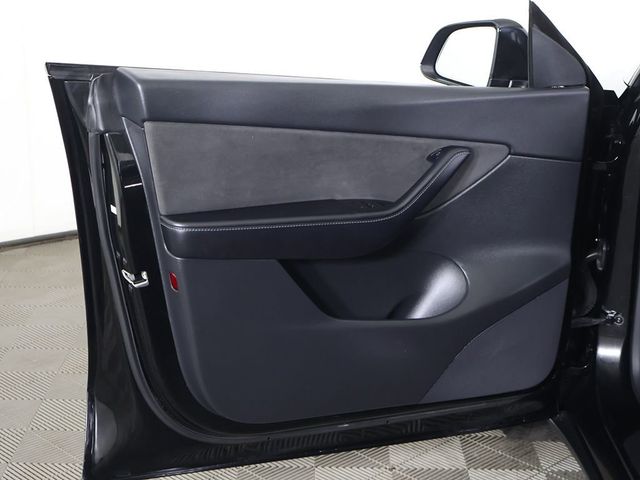 2022 Tesla Model Y Long Range AWD - 23060738 - 24