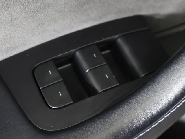 2022 Tesla Model Y Long Range AWD - 23060738 - 39