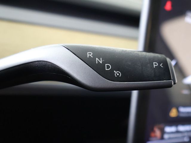 2022 Tesla Model Y Long Range AWD - 23060738 - 43