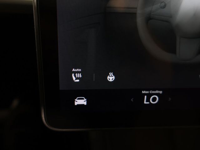 2022 Tesla Model Y Long Range AWD - 23060738 - 52