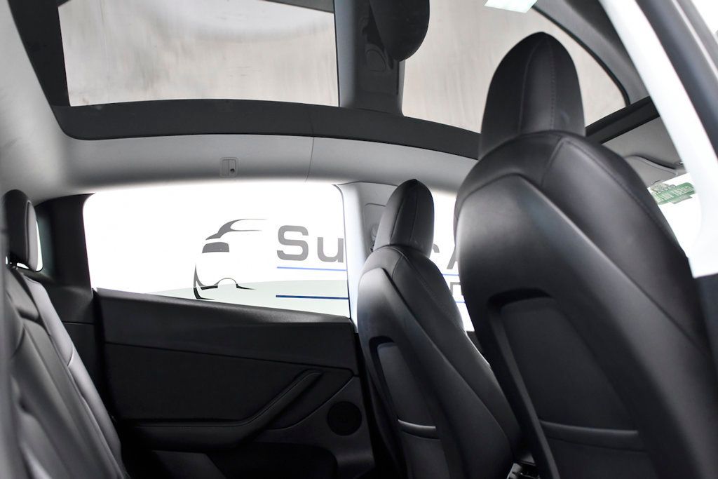 2022 Tesla Model Y Long Range AWD - 22379211 - 13