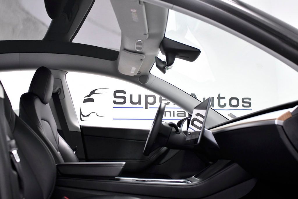 2022 Tesla Model Y Long Range AWD - 22379211 - 15