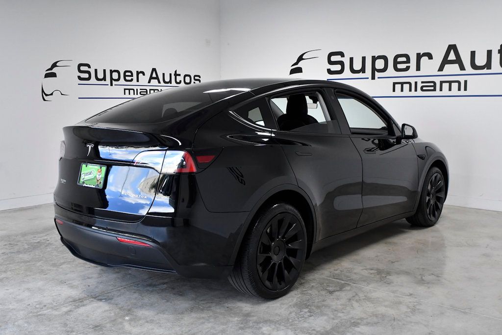2022 Tesla Model Y Long Range AWD - 22379211 - 3