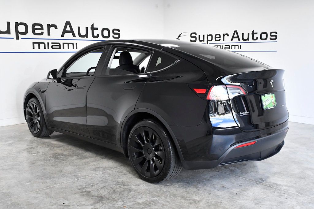 2022 Tesla Model Y Long Range AWD - 22379211 - 5