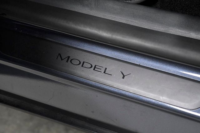 2022 Tesla Model Y Long Range AWD - 22446150 - 9