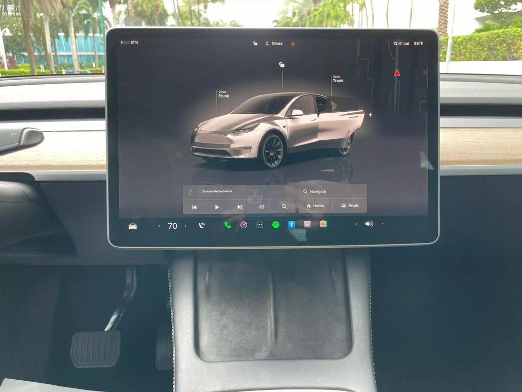 2022 Tesla Model Y Long Range AWD - 22548205 - 23