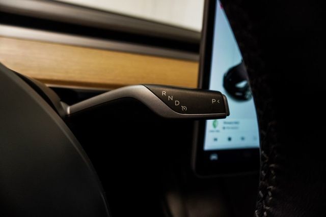 2022 Tesla Model Y Long Range AWD - 23008211 - 15