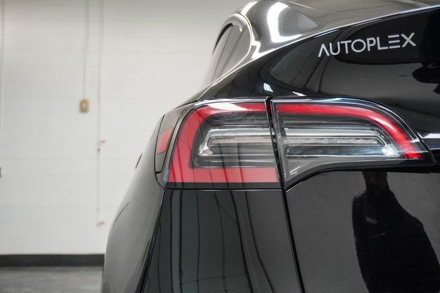 2022 Tesla Model Y Long Range AWD - 23008211 - 31
