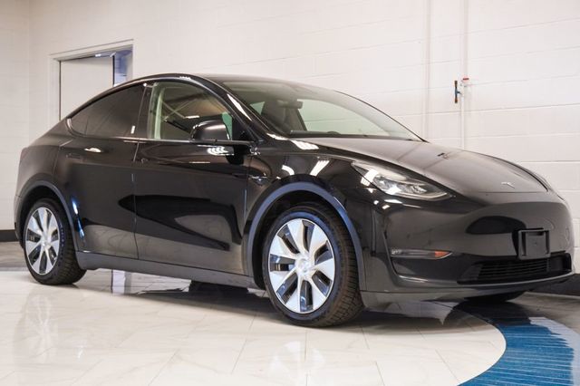 2022 Tesla Model Y Long Range Dual Motor All-Wheel Drive's photo