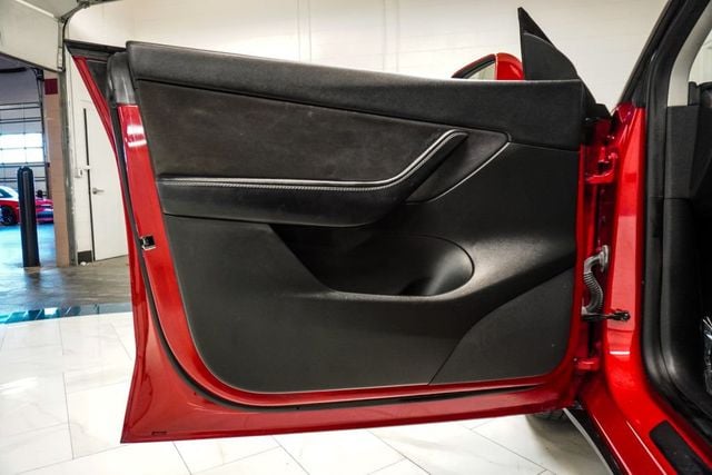 2022 Tesla Model Y Long Range AWD - 23072973 - 16