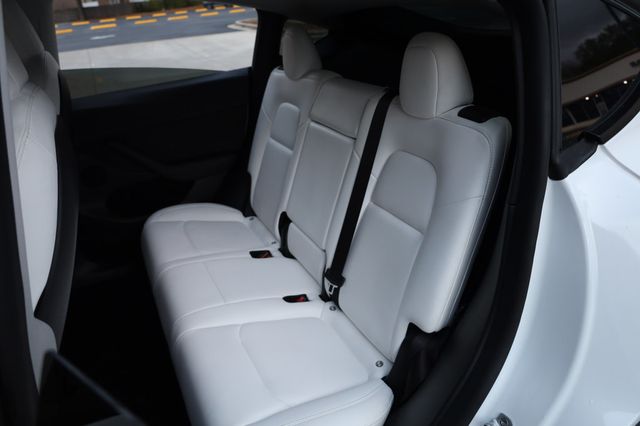 2022 Tesla Model Y Long Range AWD - 22939962 - 17