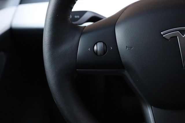 2022 Tesla Model Y Long Range AWD - 22939962 - 27