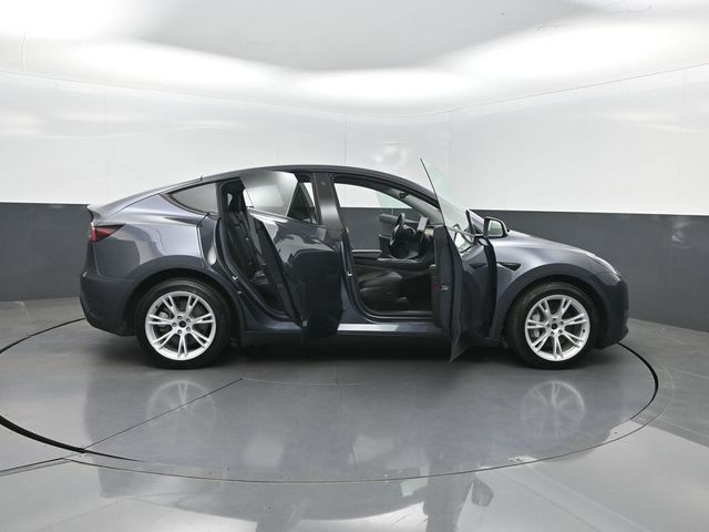 2022 Tesla Model Y Long Range AWD - 23043248 - 28