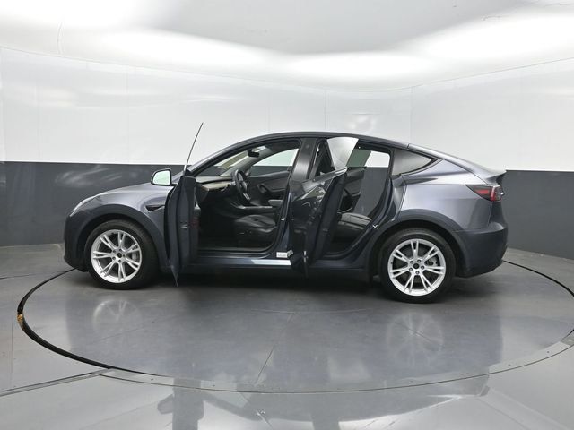 2022 Tesla Model Y Long Range AWD - 23043248 - 30