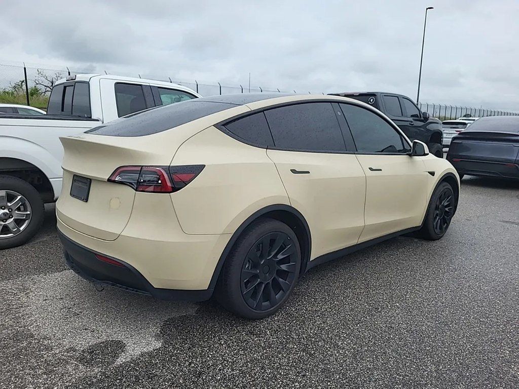 2022 Tesla Model Y Long Range AWD - 23095836 - 3