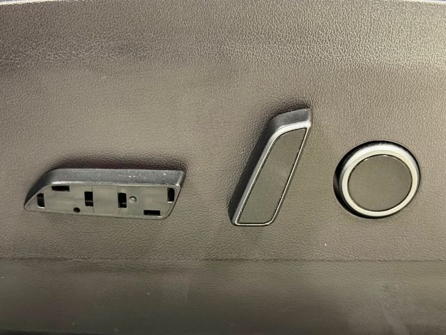 2022 Tesla Model Y Long Range AWD - 22999005 - 18