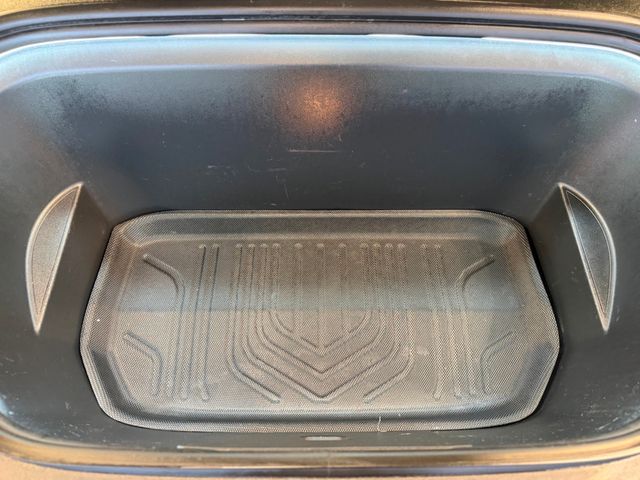 2022 Tesla Model Y Long Range AWD - 22999005 - 38